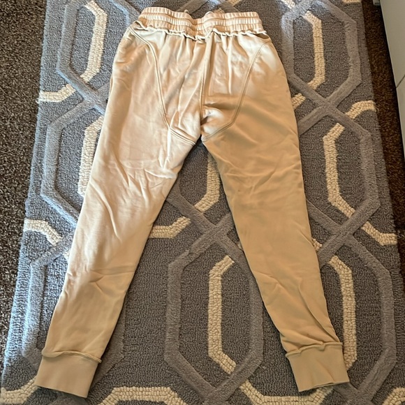 Cream jogger set - Picture 13 of 14